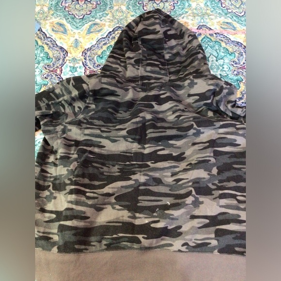 Camouflage Zip-Up Hoodie. (0188) - Picture 3 of 9